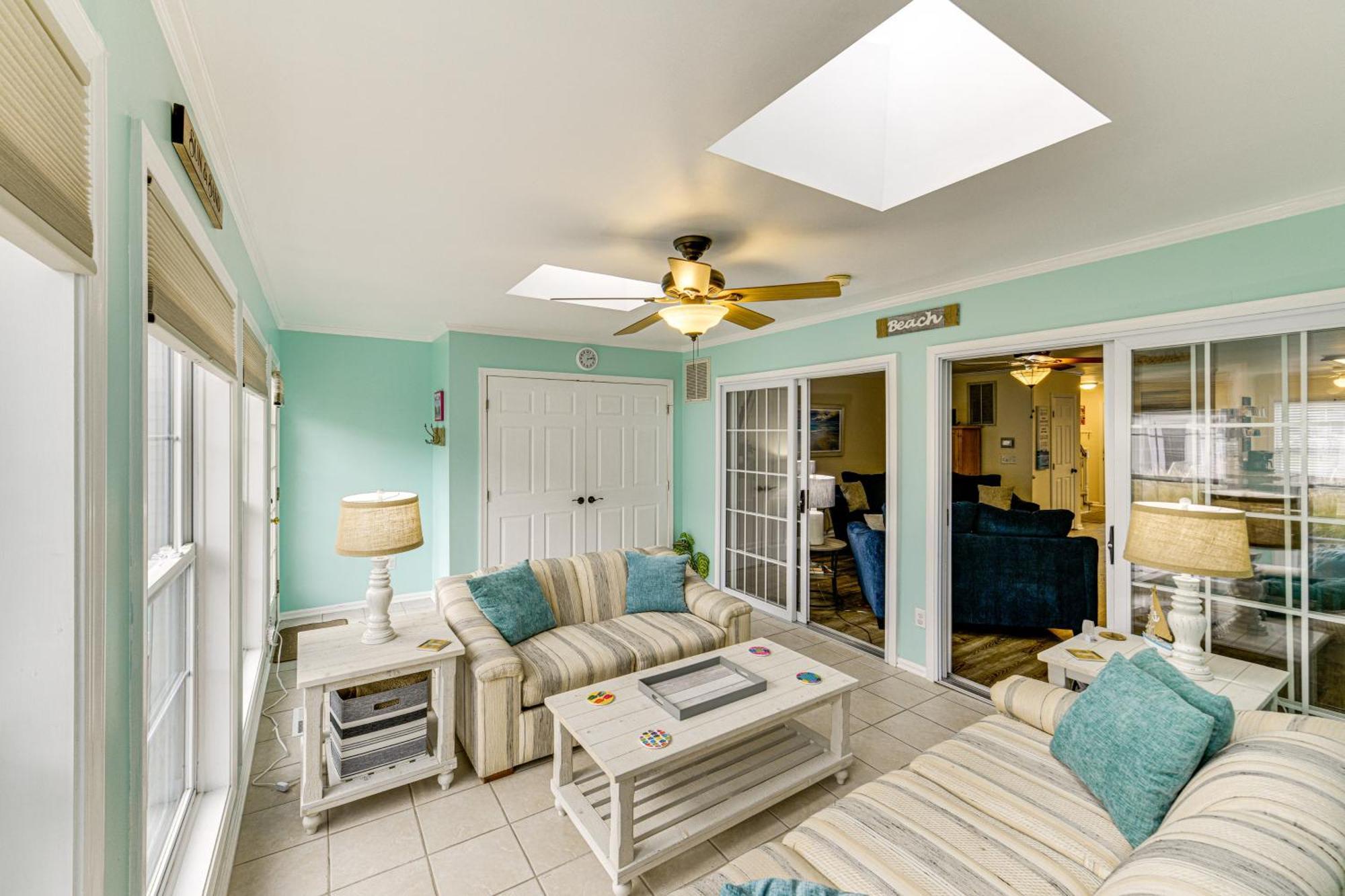 Luxe Updated Resort Escape Less Than 2 Mi To Rehoboth Beach Εξωτερικό φωτογραφία
